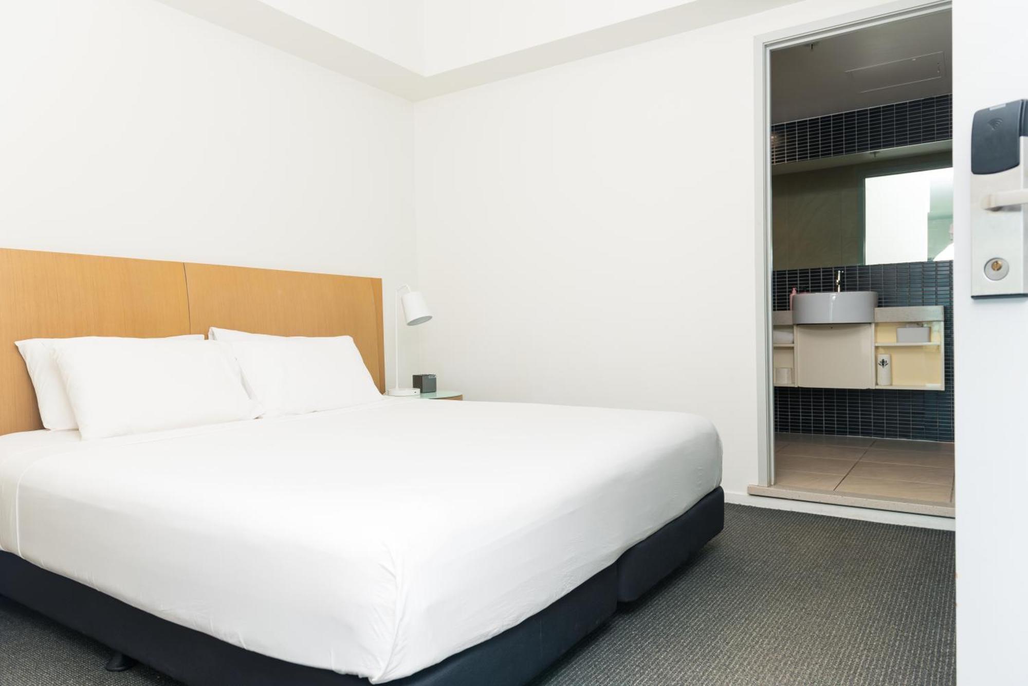 Darwin Harbour Suite Екстер'єр фото